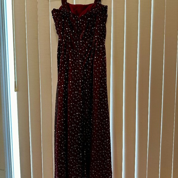Size 7 & Deep Red Formal Dress - Picture 4 of 4